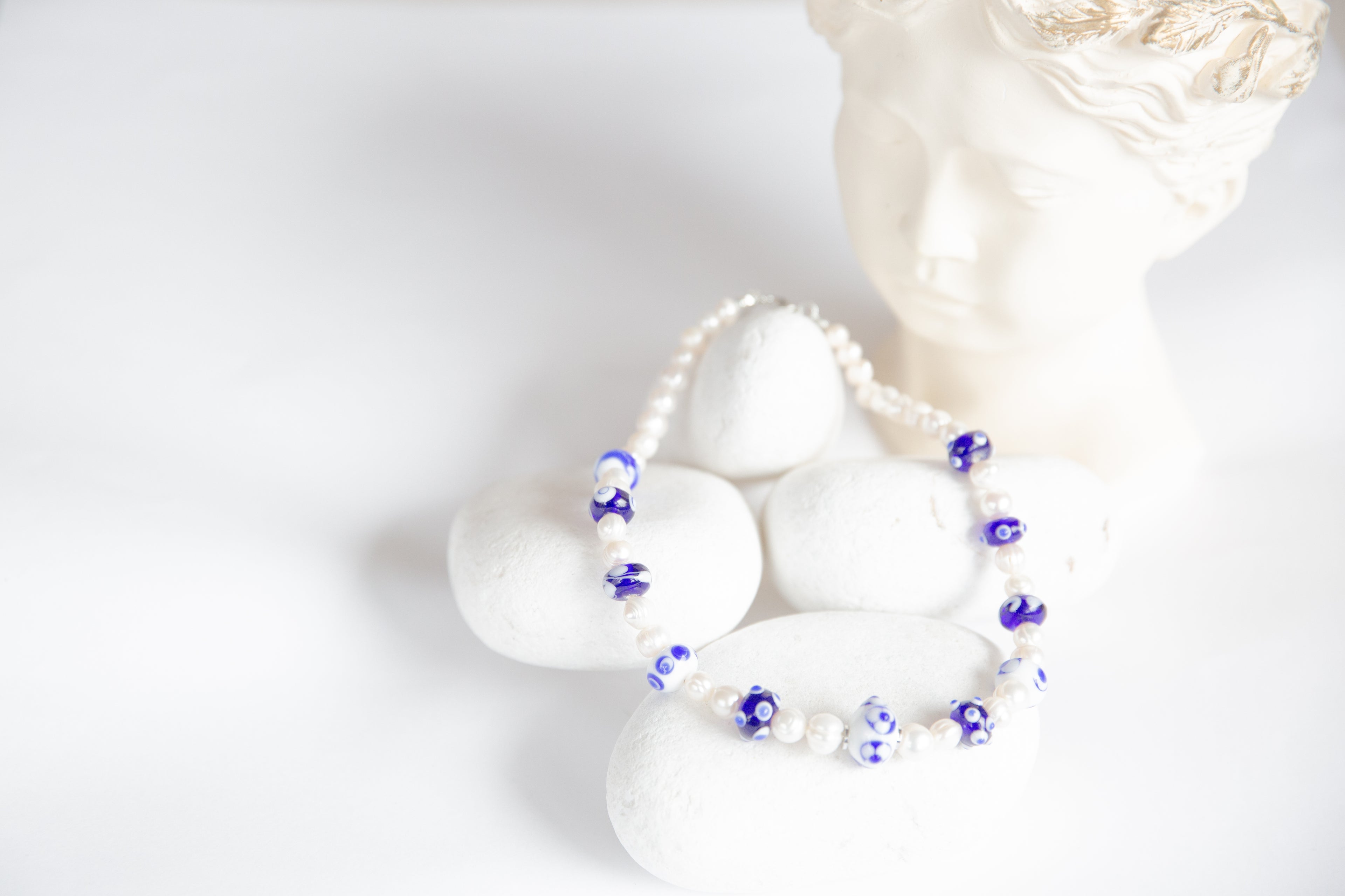 Lacivert Beyaz Murano Cam Sanatı / İnci  Özel Tasarım Kolye