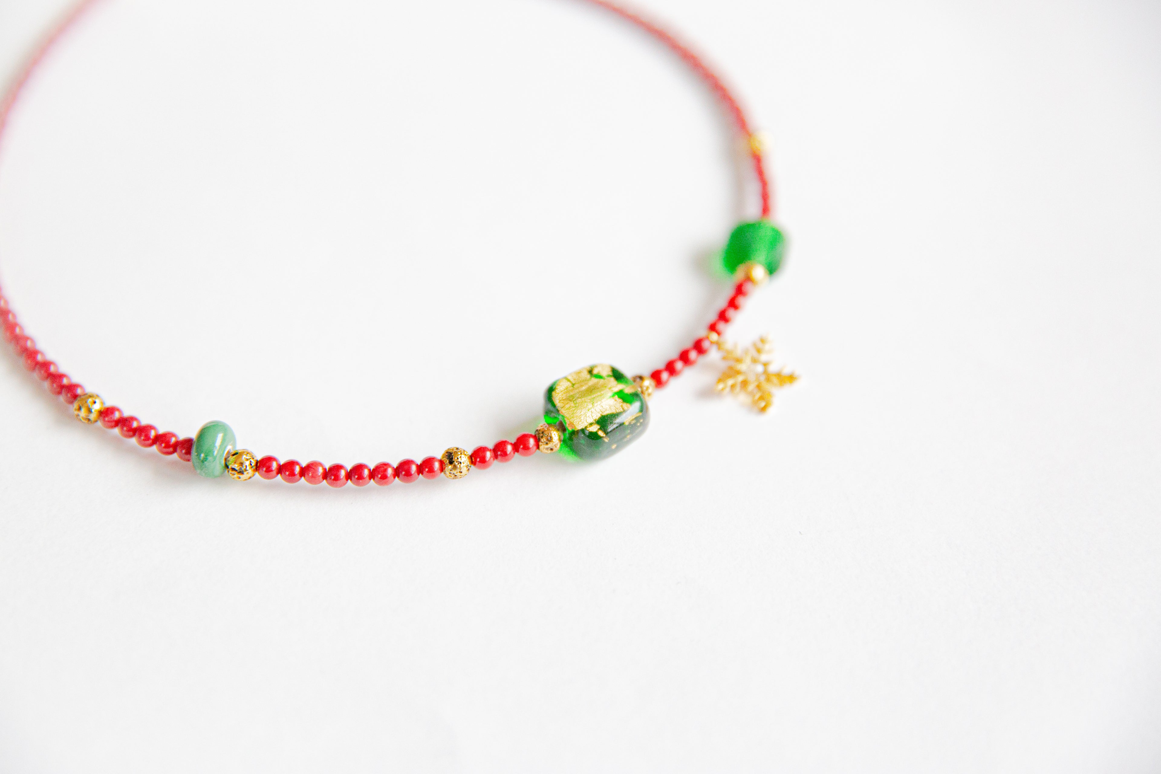 Geçmiş Gelecek Bugün Altın Varaklı Mercan Kolye