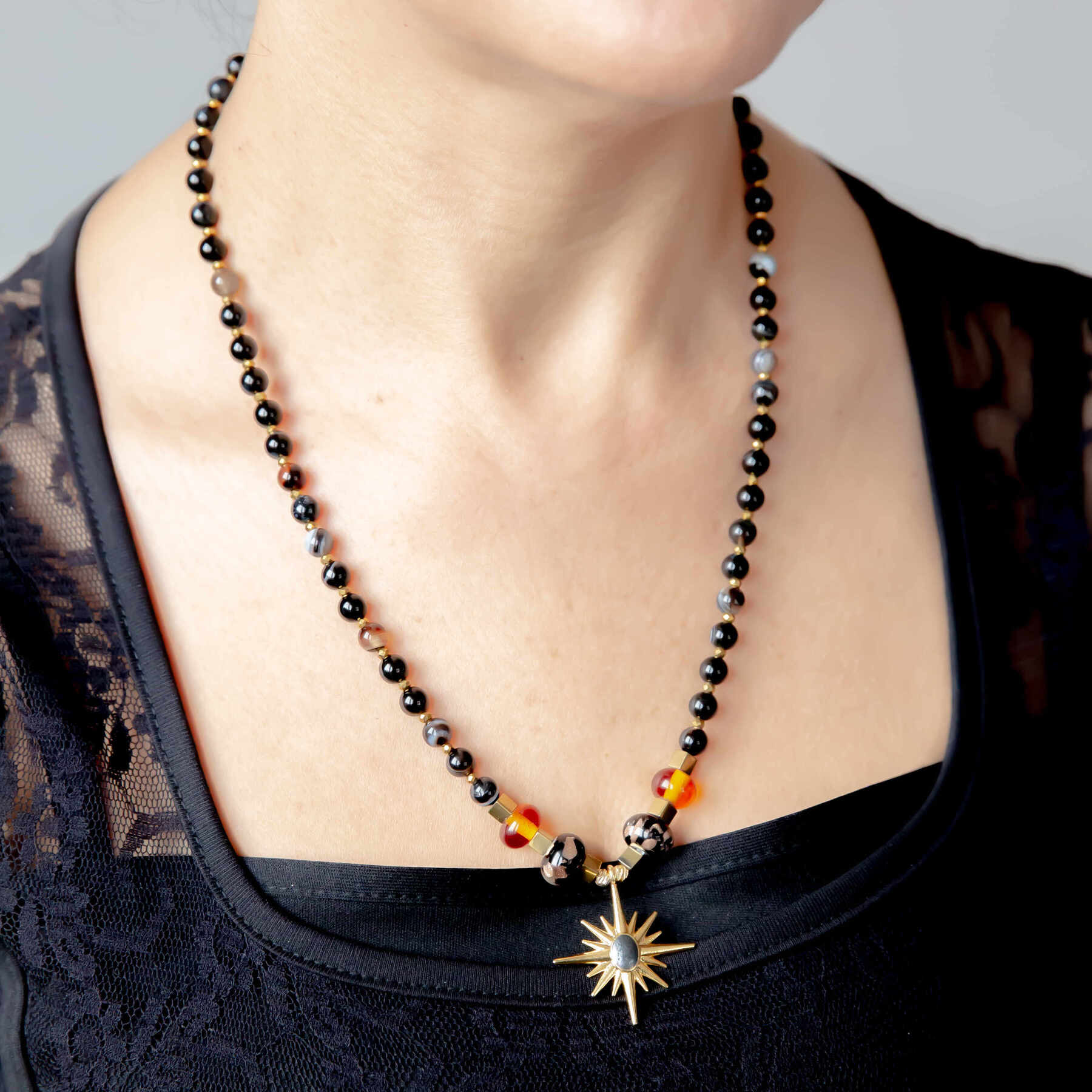 Kutup Yıldızı Murano Boncuklu Doğaltaş Kolye