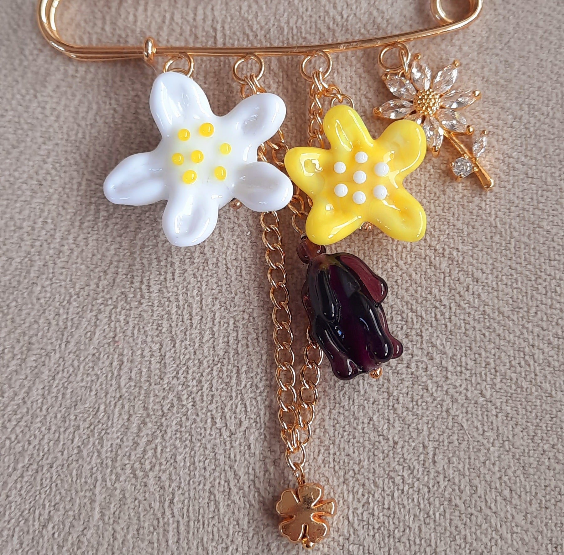 Kır Çiçekleri Murano İskoç İğnesi Broş