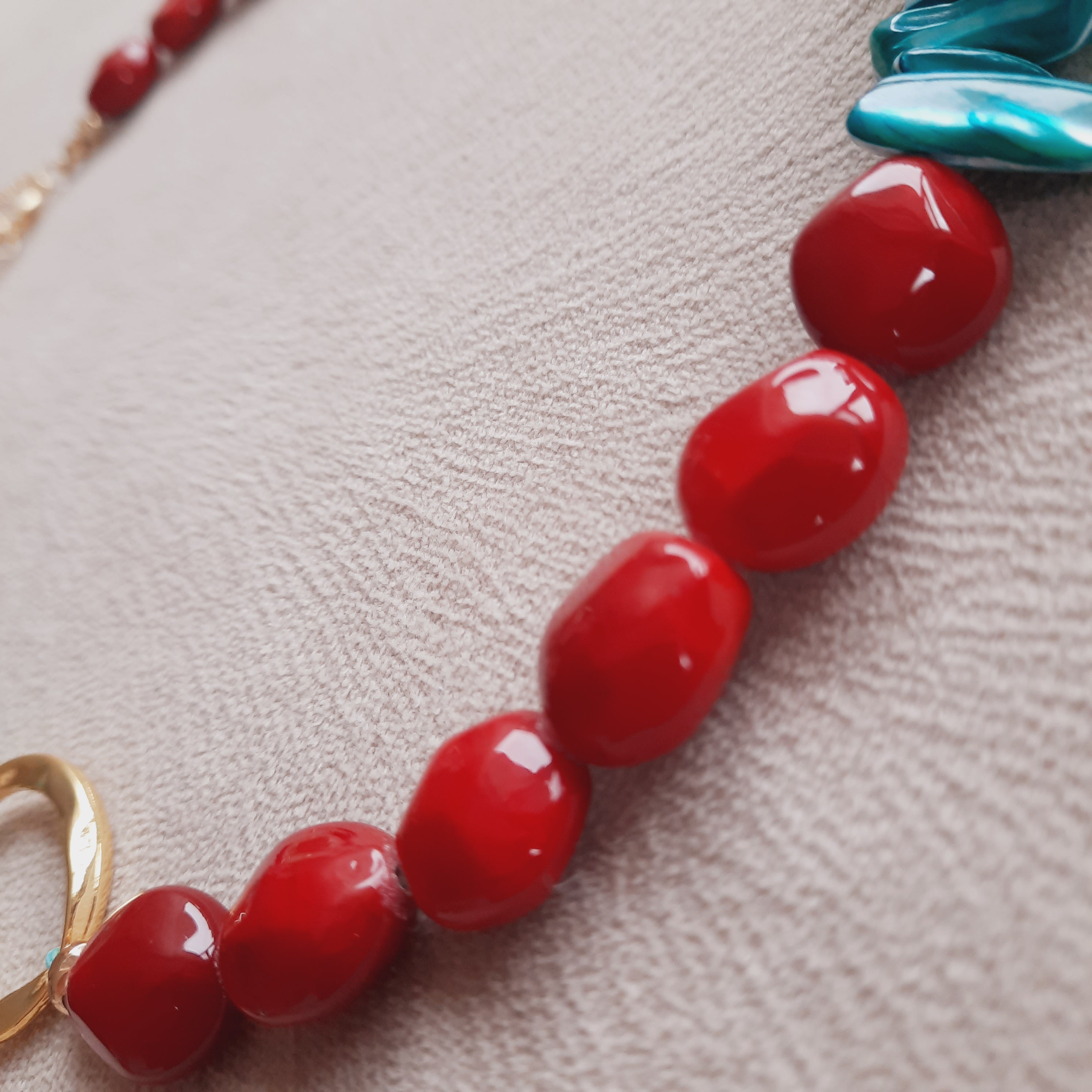 Şeker Boncuk Kırmızı Turkuaz Özel Tasarım Kolye