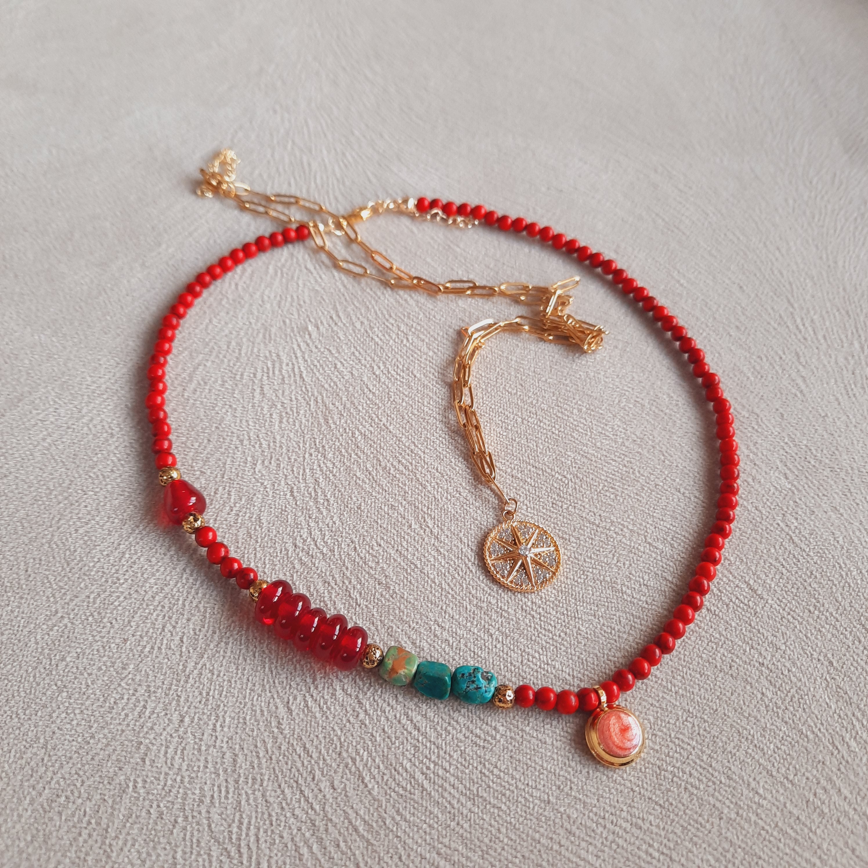 Mercan Doğal Taş Kutup Yıldızı Kombin Kolye