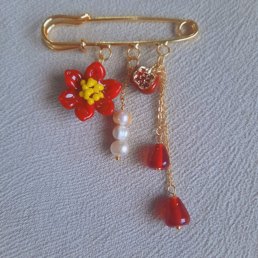 Nar Çiçeğim İncili Özel Tasarım Broş İskoç İğnesi