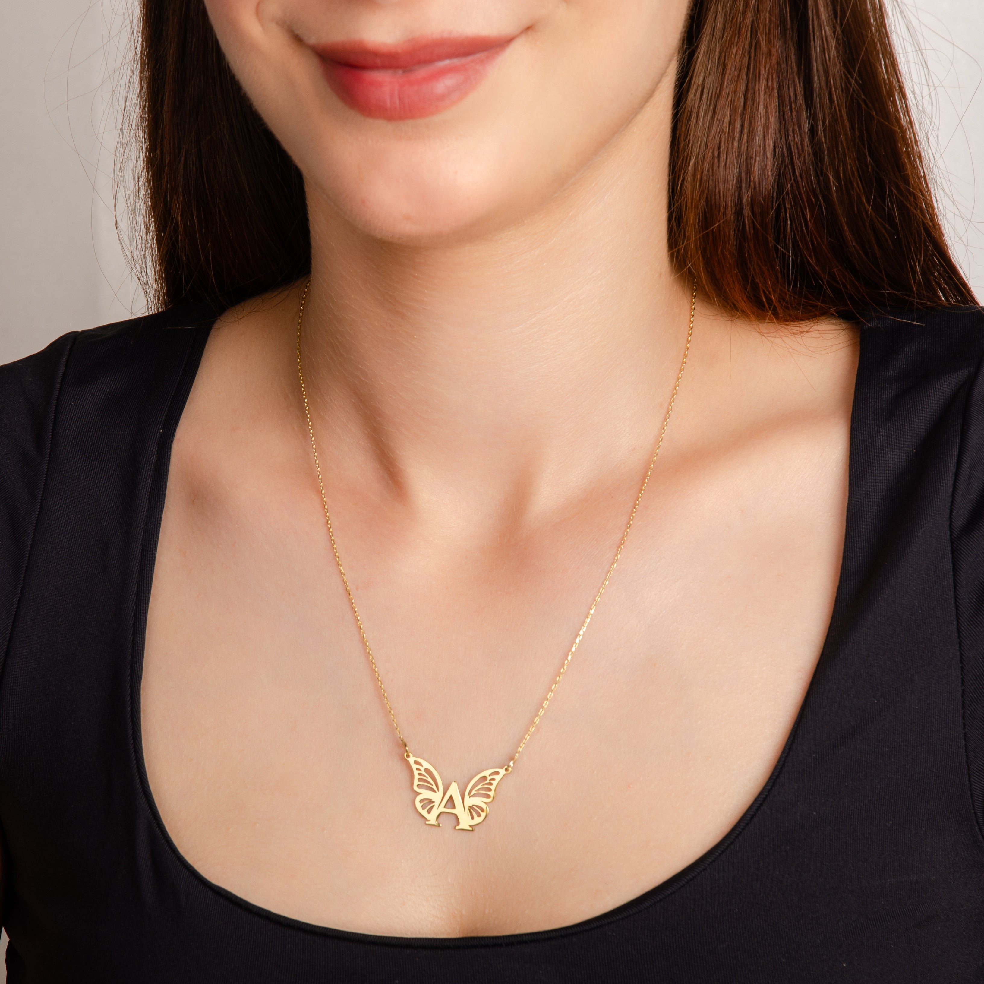 925 Ayar Harfli Kelebek Gümüş Kolye (Altın veya Gümüş Renkte, Farklı Zincir Seçenekli)