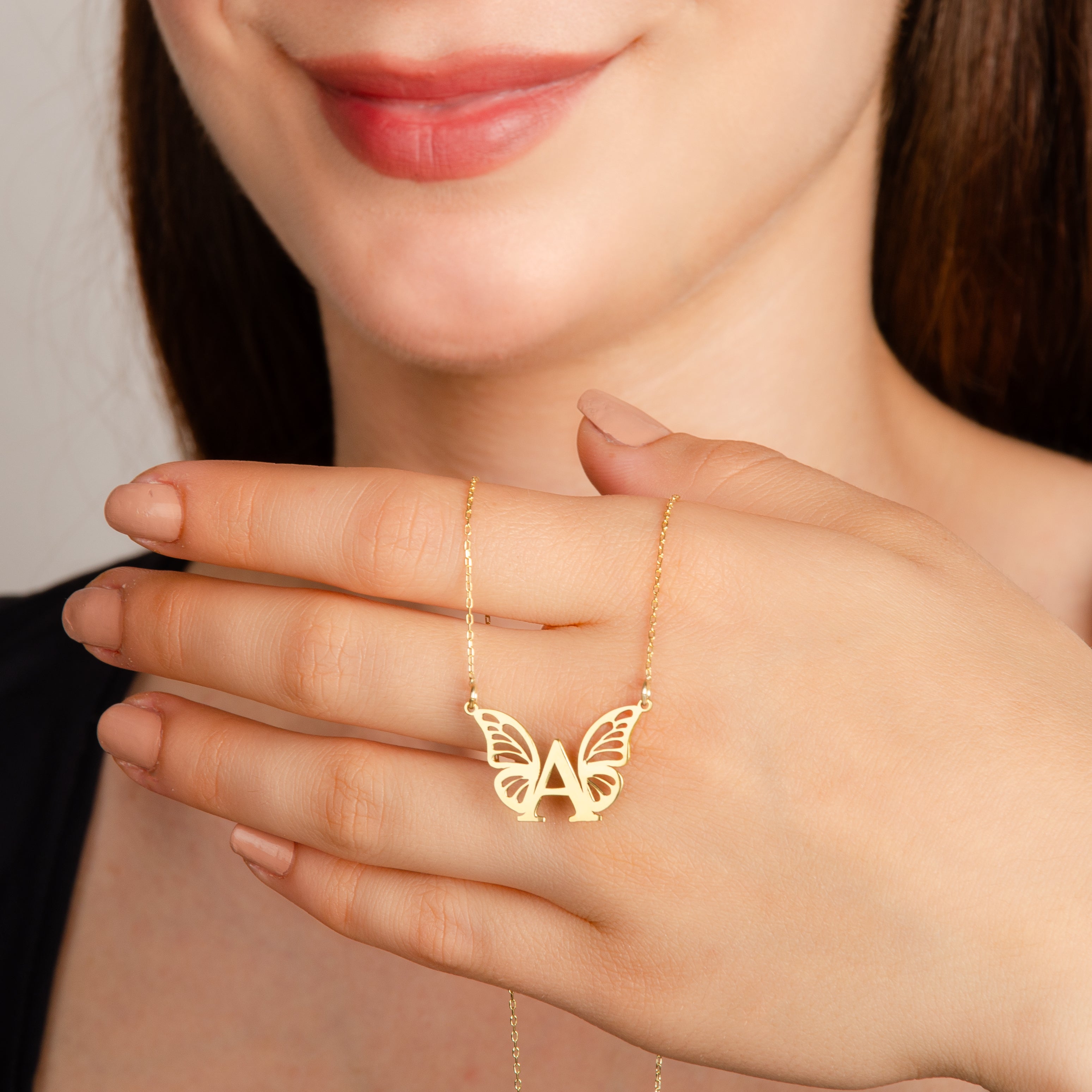 925 Ayar Harfli Kelebek Gümüş Kolye (Altın veya Gümüş Renkte, Farklı Zincir Seçenekli)