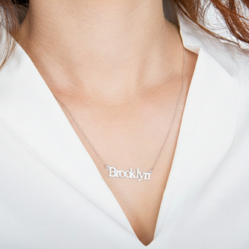 925 Ayar Times Font Gümüş Kolye (Altın veya Gümüş Renkte, Farklı Zincir Seçenekli)