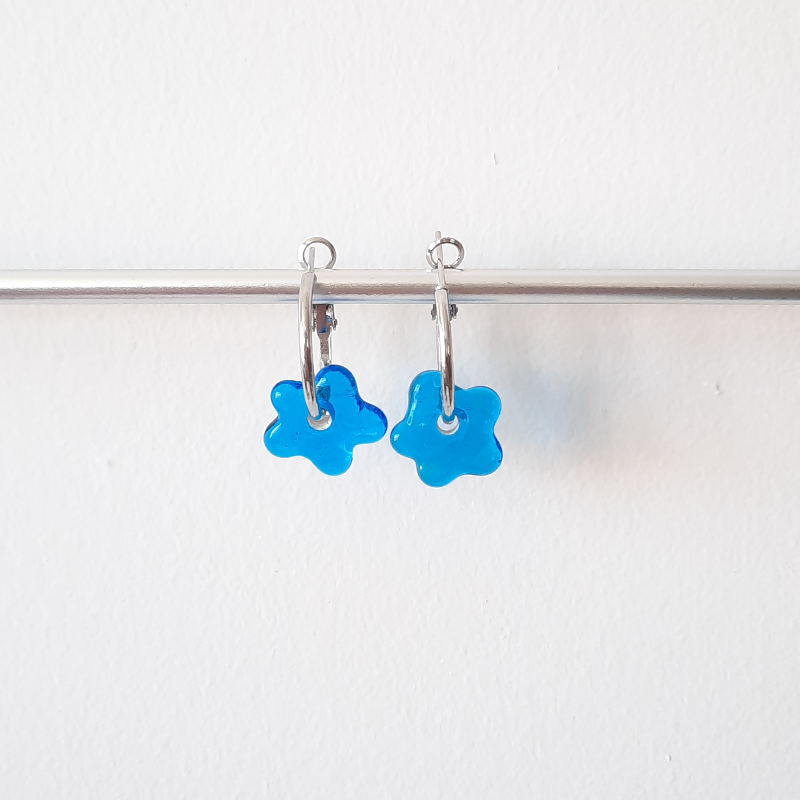 Halka Küpe - Mavi Çiçekli Murano Cam