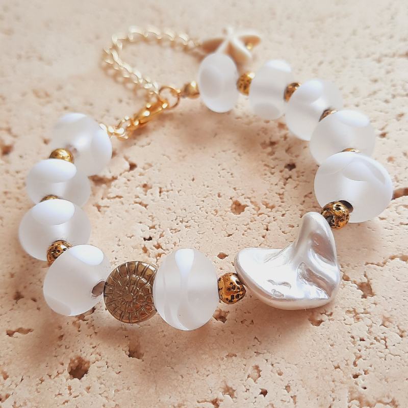 Eskitme Cam Beyaz Barok İnci Bileklik