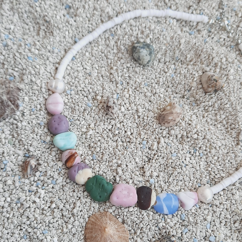 Eskitme Cam Taş Görünümlü Özel Tasarım Kolye