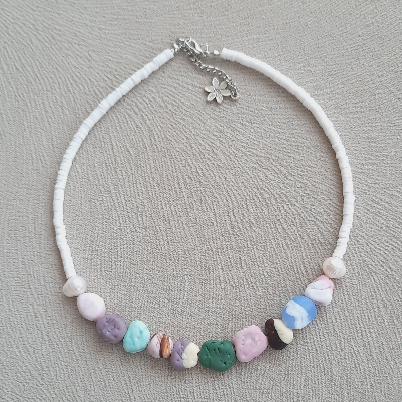 Eskitme Cam Taş Görünümlü Özel Tasarım Kolye