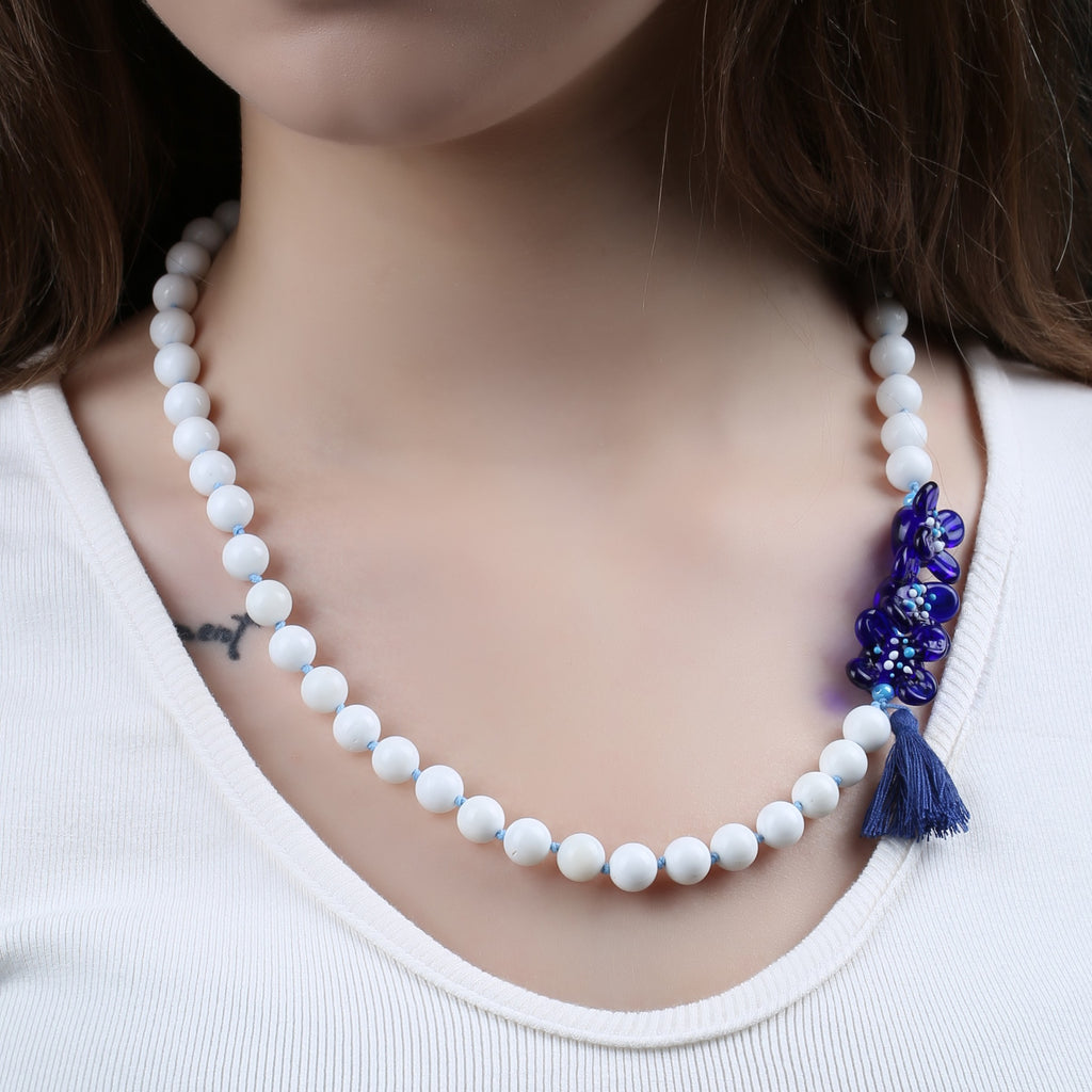 Lacivert Beyaz Çan Çiçeği Murano Doğaltaş Kolye