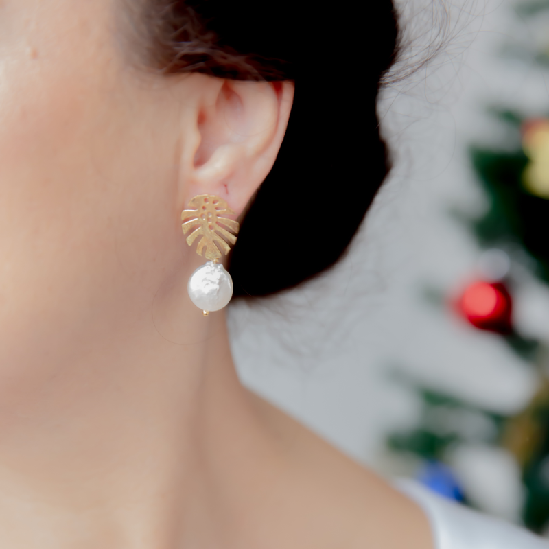 Şık İnci Kırmızı Cam Boncuk Özel Tasarım Küpe