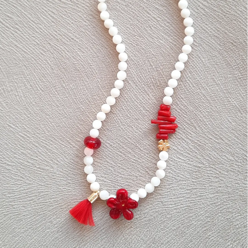 Beyaz Sedef Murano Çiçekli Kolye