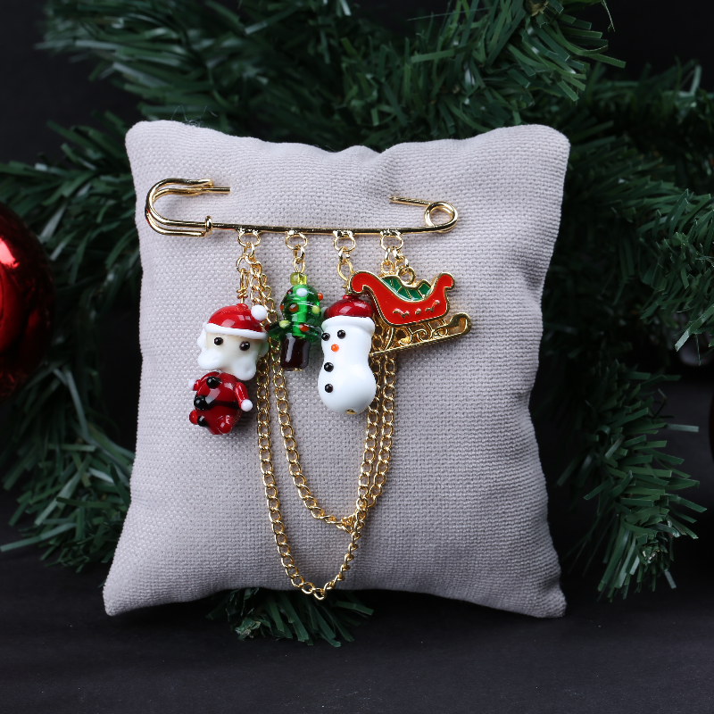 Yeni Yıl İskoç İğnesi Murano Broş