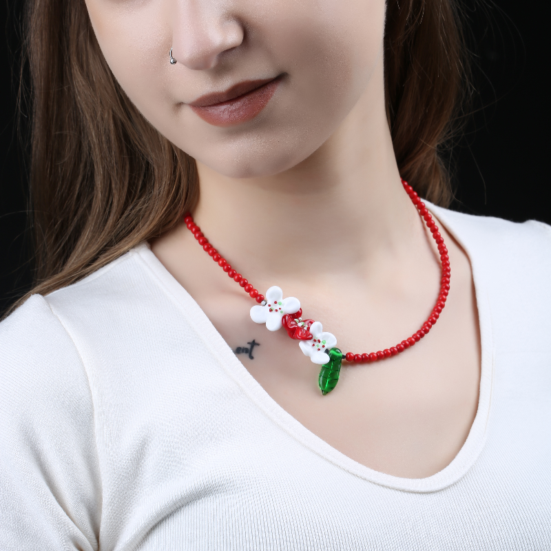 Yeni Yıl Çiçekleri Murano Mercan Kolye